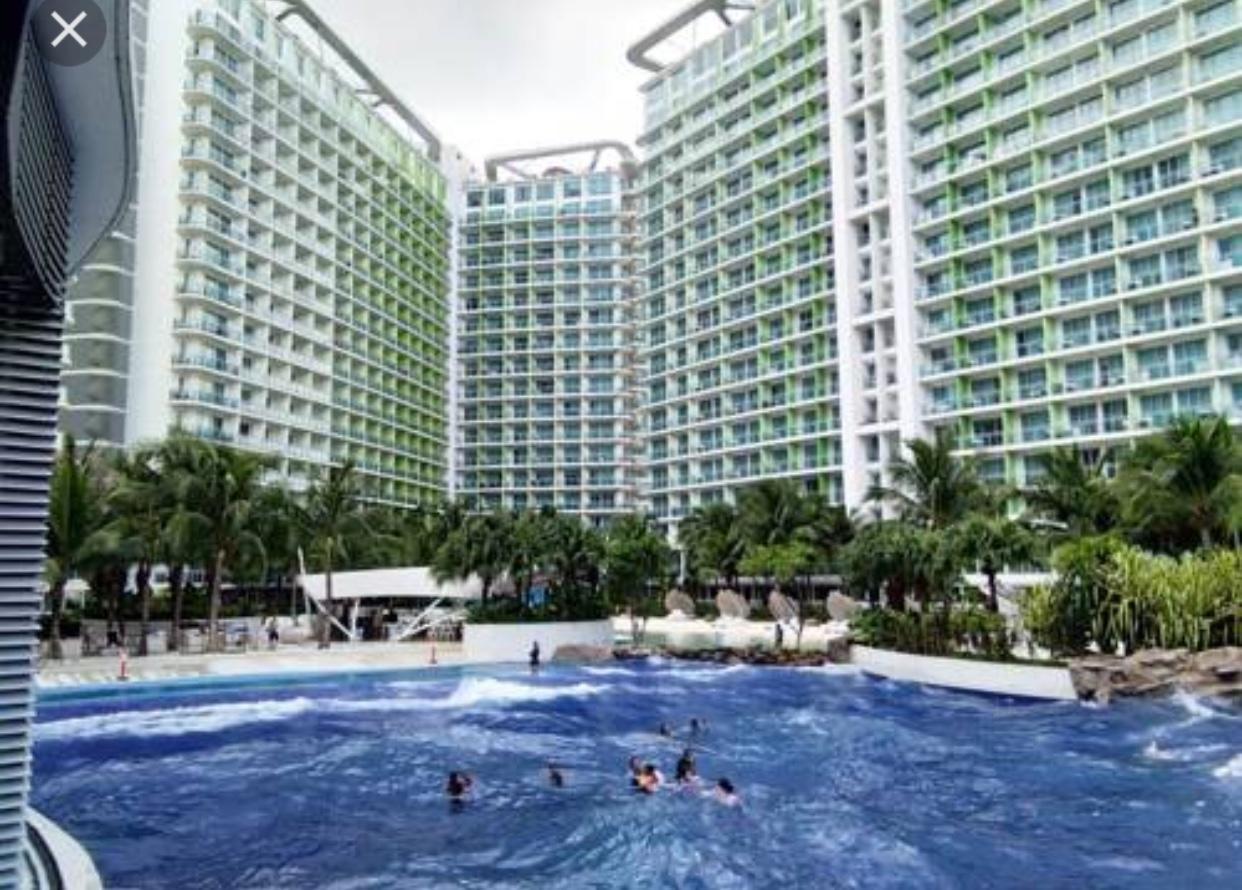 Azure Urban Resort Residences Manila Exterior photo