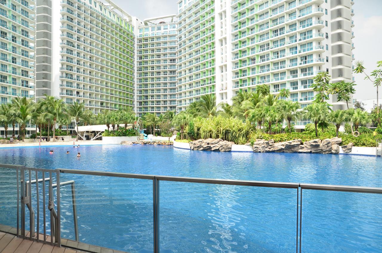 Azure Urban Resort Residences Manila Exterior photo