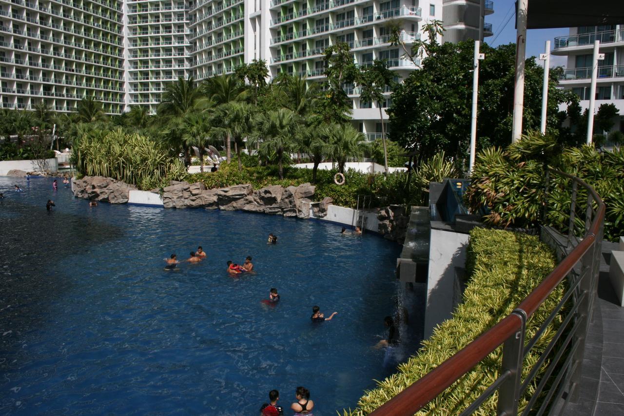 Azure Urban Resort Residences Manila Exterior photo